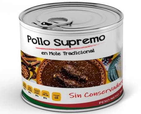 Pollo Supremo en mole tradicional